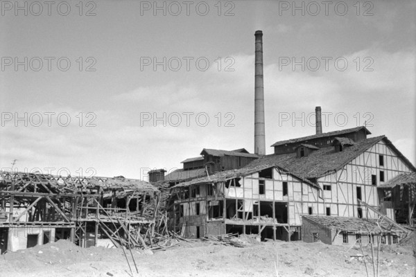 WW2: air attack on brick factory, Thanygen 1944