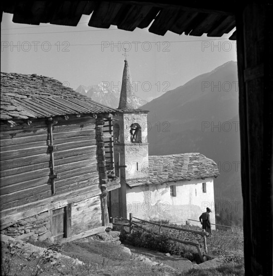 Mountain village St. Martin in the Valais, 1942