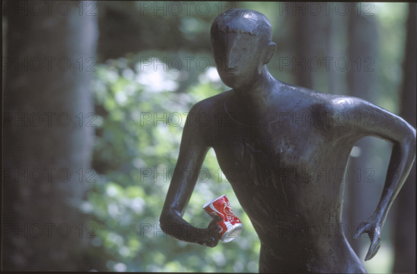 Bronze sculpture by Marcel Perincoli, 1984