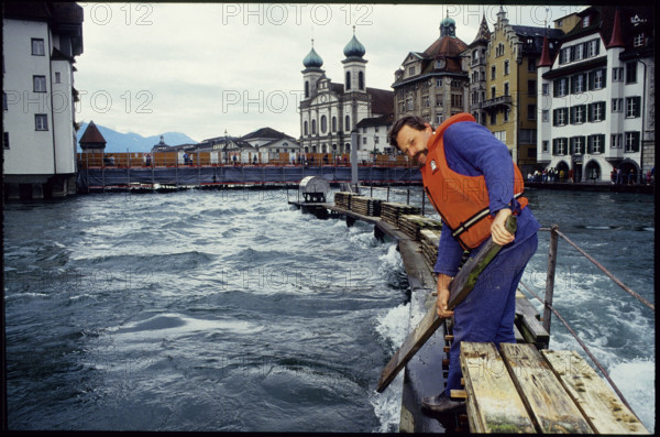 Heinz Odermatt opening a weir on the Reuss, Lucerne 1993