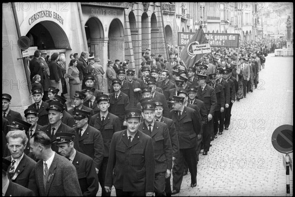 Civil servants at May Day demonstration in Berne 1963