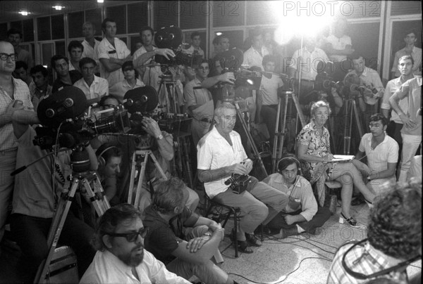 Press conference after hijacking, Lod airport Tel Aviv 1970