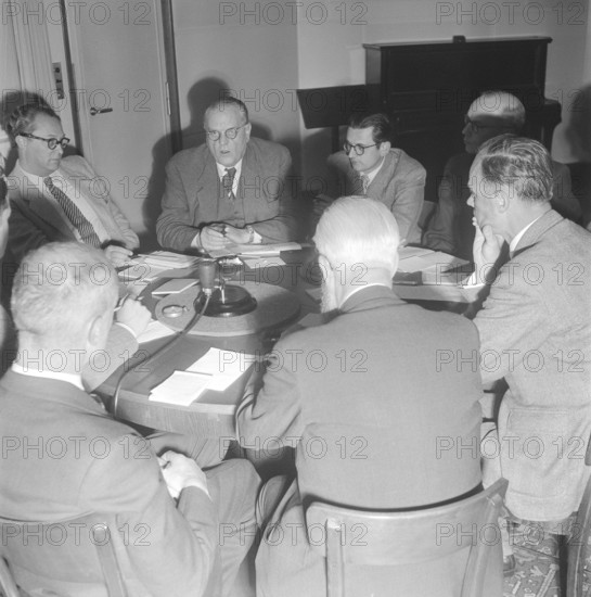 Politicians discussing in the radio studio Zurich, 1947