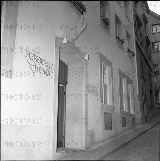 Hostel to the Homeland, Zurich 1952