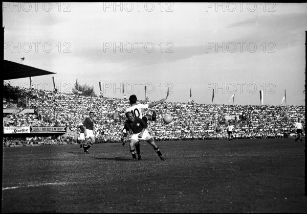 Football WC quarter final 1954: Switzerland - Austria