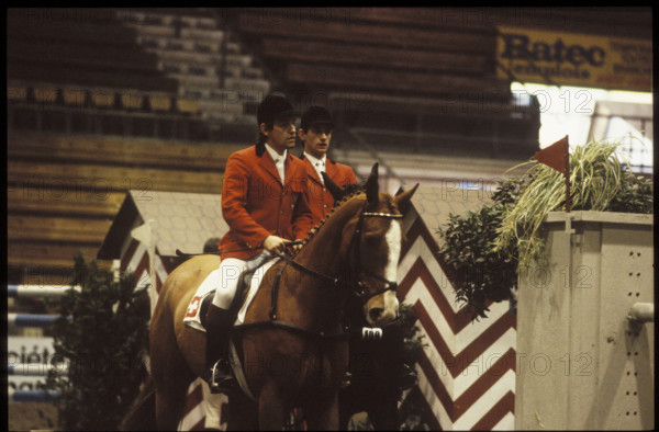 International indoor CSIO Geneva 1983: Markus Fuchs with Japonais, Thomas Fuchs with Pen Duick