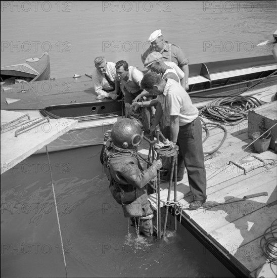 After WW 2: recovery of a US bomber, train 1952