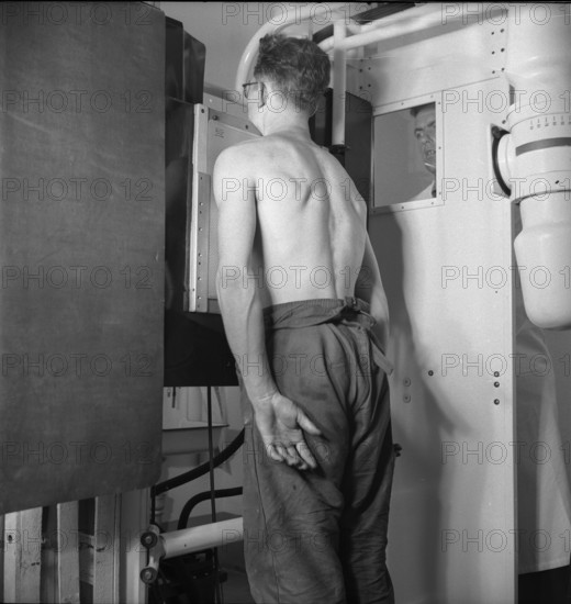 X-ray initiative against lung tuberculosis, Zurich 1945