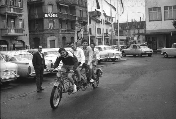 Self-built four-wheeler, 1965