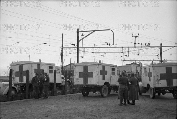 Transfer of a German medical unit; 1945