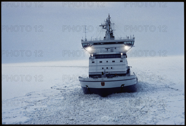 Icebreaker Kontio in the Baltic Sea 1988