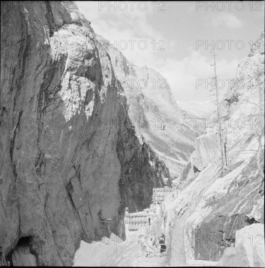 Tseuzier, building site dam 1955