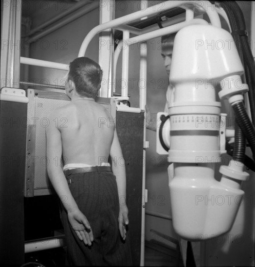 X-ray initiative against lung tuberculosis, Neuchâtel 1943