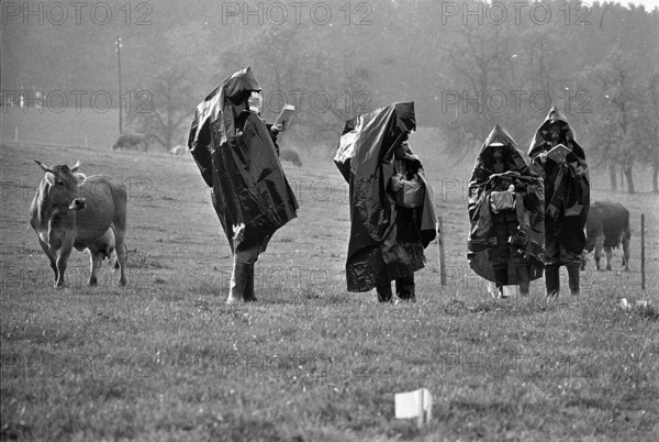Radiation protection training for civilian population, 1970
