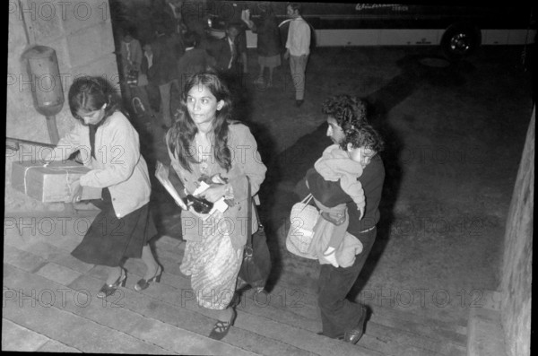 Ugandan refugees at their arrival in Neuchâtel in 1972