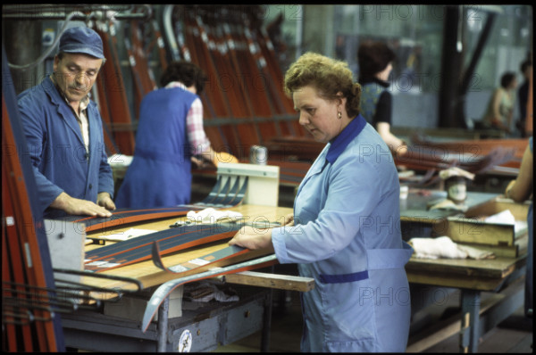 Manufacturing Elan skis in Yugoslavia, 1980