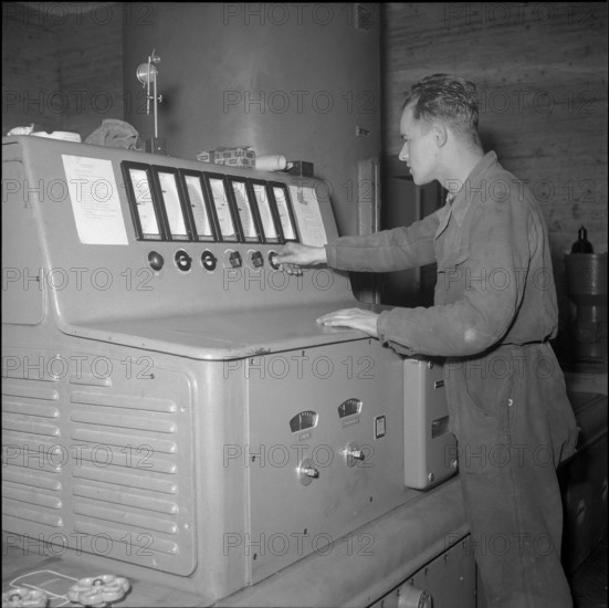 Wildegg-Brugg power station, turbine control 1952