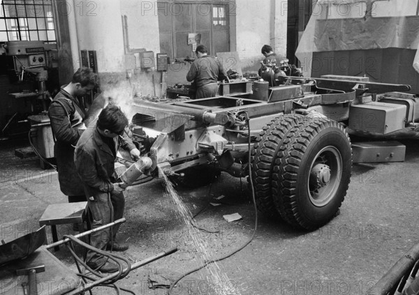 Coachbuilder at work; 1968
