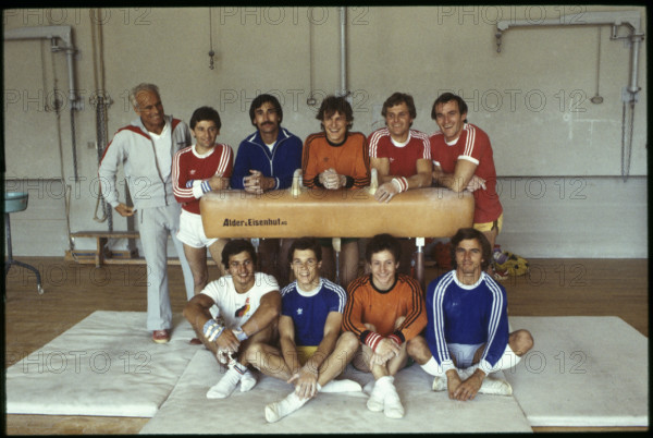 Jack Günthart with his team, 1978