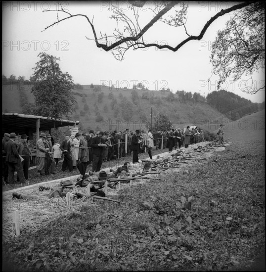 Historical shooting match in Küssnacht, 1945