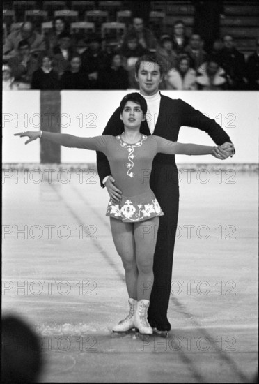 EC in Zurich 1971: European champions Irina Rodnina - Alexei Ulanov