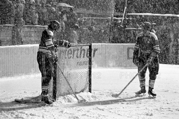 Match was stopped because of snow