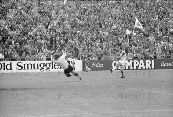 Cup final replay