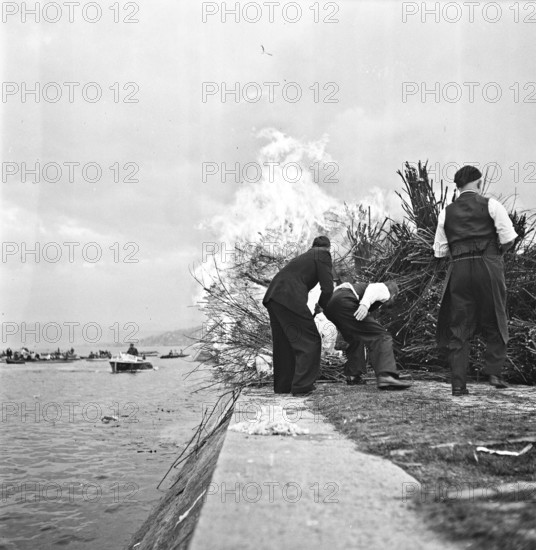 Zurich: Sechseläuten 1944 in the Enge