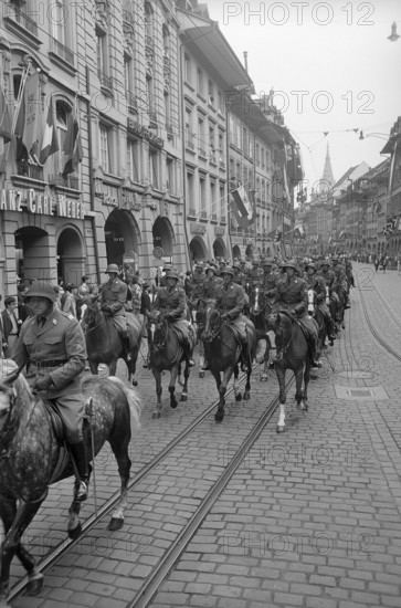 Soldiers on horseback; State visit of the Indian President VV Giri; 1970