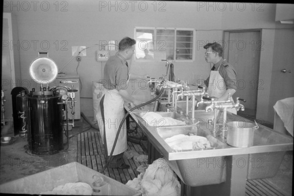 Typhoid epidemic Zermatt 1963: Disinfection of clothes