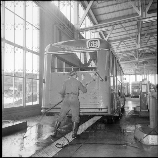 Bus Garage of VBZ, 1959