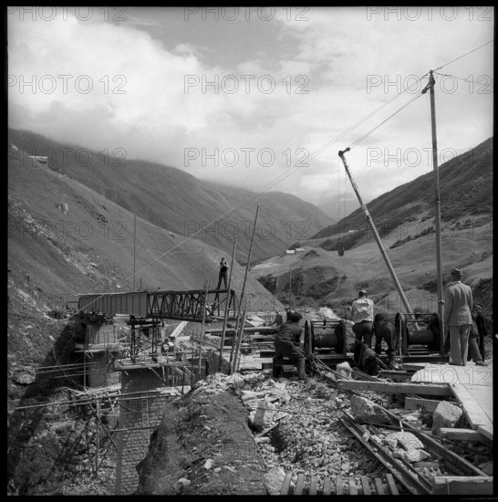 Furka-Oberalp, Wiler bridge under construction; 1955