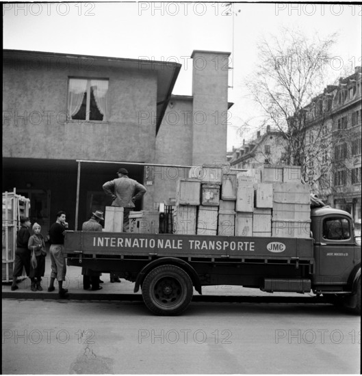 Collecting care parcels for Russia, 1948