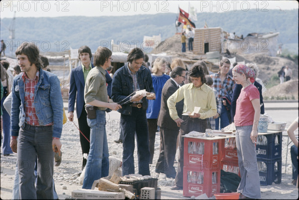 sympathizers visiting the squatter village