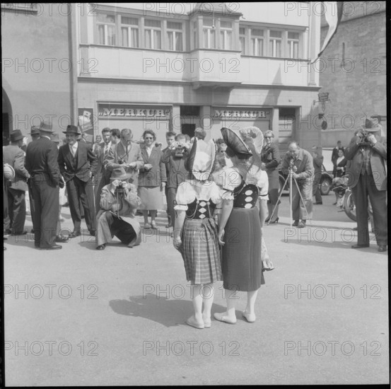 Photo shooting with traditional costumes, Appenzell: 1959