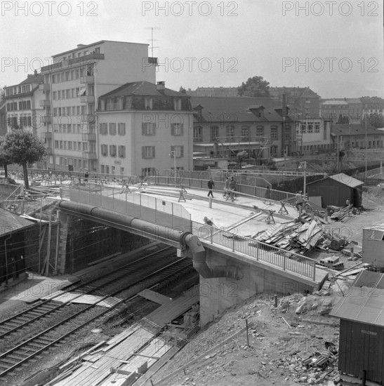 Neustadt bridge under construction; 1959