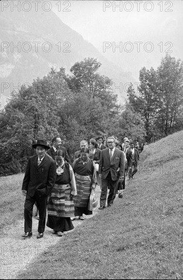 Tibetan refugees from Waldstatt visiting Rütli in 1964