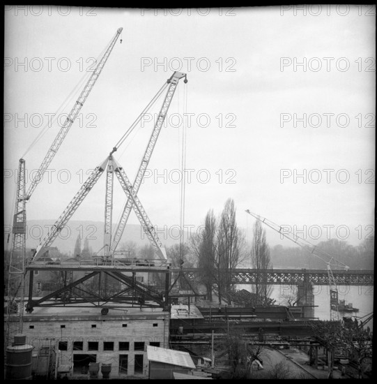 St Alban bridge under construction; 1954