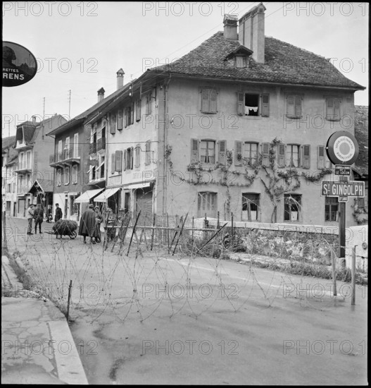 WW 2: French border behind barbwire barrage, St. Gingolph around 1943