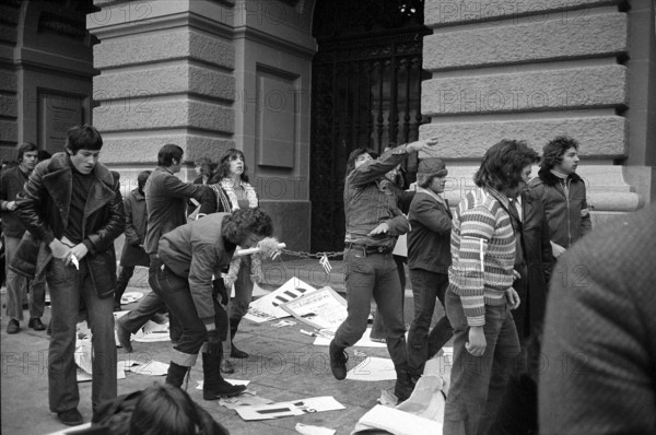 Bélier demonstration in Berne 1972: affray with adversaries of separatism