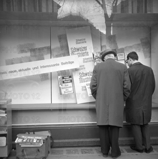 Shop window Ringier publisher: Schweizer Illustrierte, NZZ, 1965