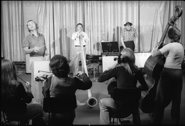 Urs Schneider, director; Jozsef Molnar, alpenhorn player; 1974