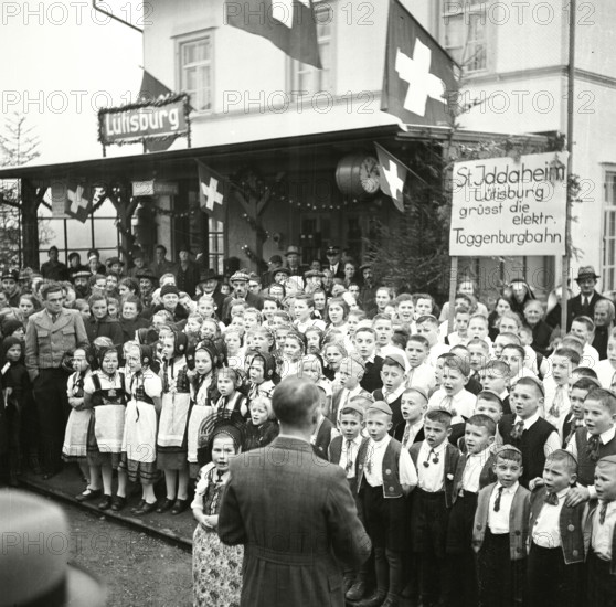 Opening ceremony of the Toggenburg railway line in Lütisburg in 1947