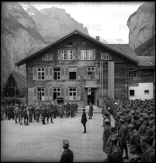 French internees in Lauterbrunnen 1940