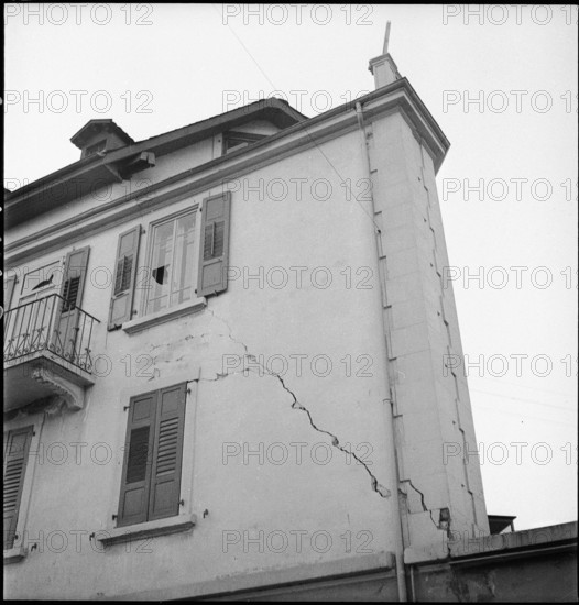 Earthquake in the Valais, damaged house in Sierre, 1946