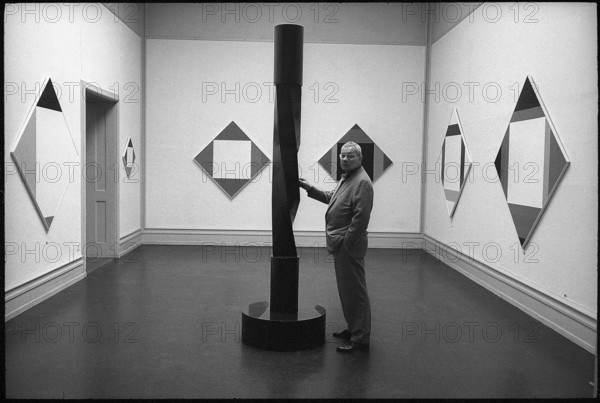 Max Bill, sculptor 1968