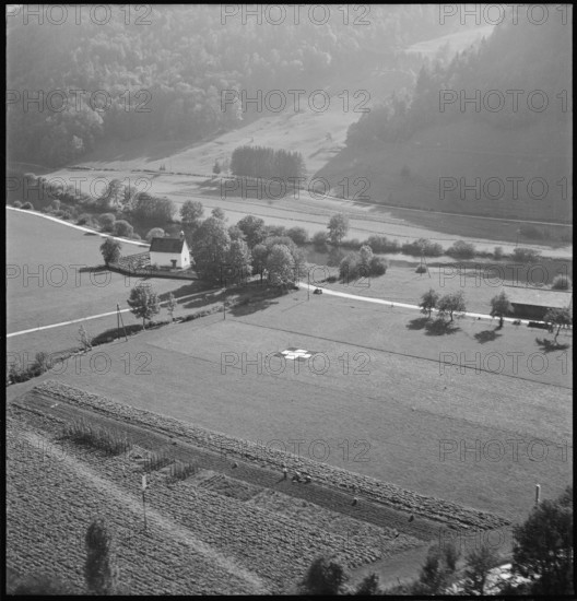 WW 2: marking of the Swiss frontier, 1944.