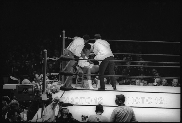 WC fight Muhammad Ali, born Cassius Marcellus Clay Jr. versus Ernie Terrell, Houston 1967