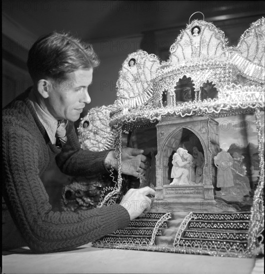 Manufacturing of the hats for Silvesterchlausen in Urnaesch, 1945