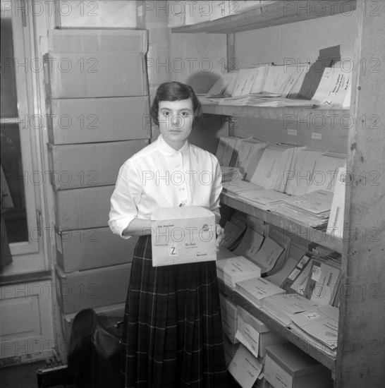 United Press, Zurich office: Consignment of the stencil sheets by envelope, 1957